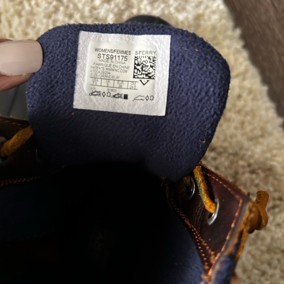 Women’s Sperry rain boots in excellent condition! - Picture 5 of 7